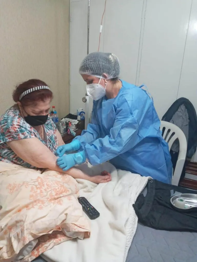 Administración de hierro endovenoso a domicilio