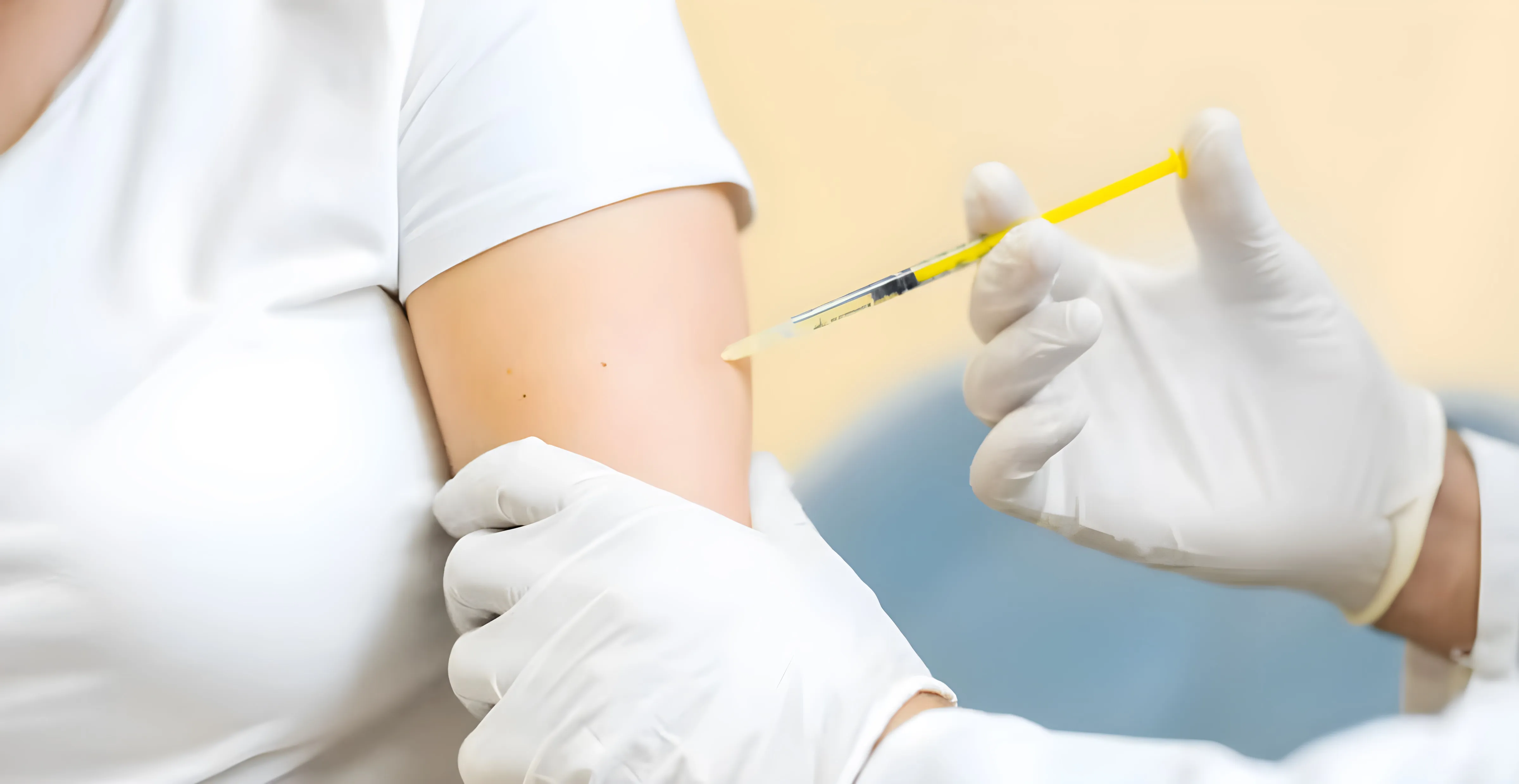 Aplicación de inyectable intramuscular a domicilio